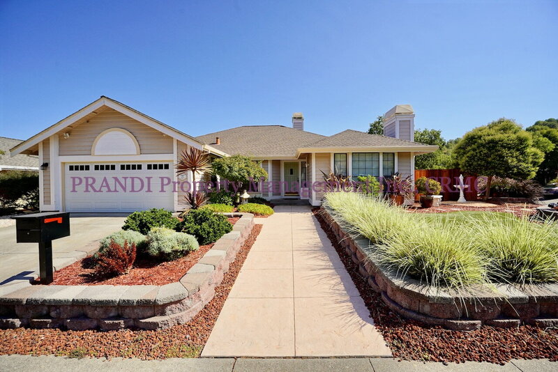 Novato House: 396 Sundance Way