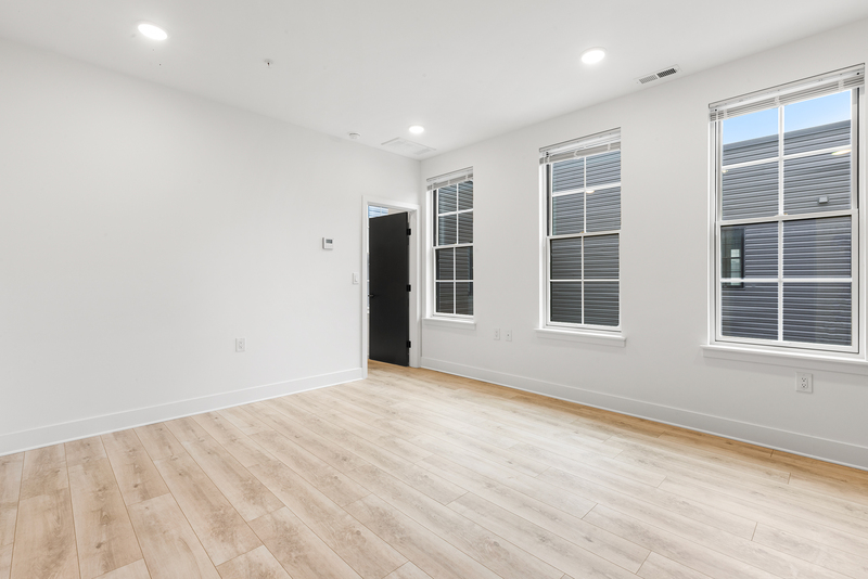Philadelphia Condo: 943 Washington Avenue - 402