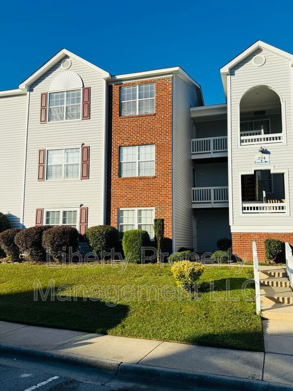 Fayetteville Condo: 274 Waterdown Dr