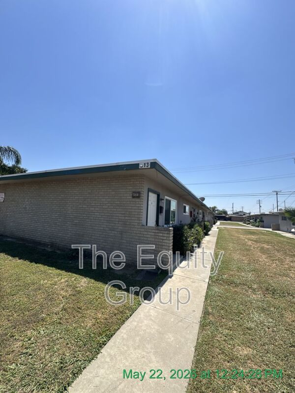 Visalia Condo: 513 E Myrtle Avenue