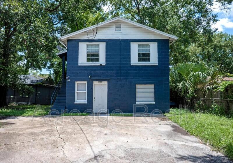 Jacksonville House: 1526 W 22nd St