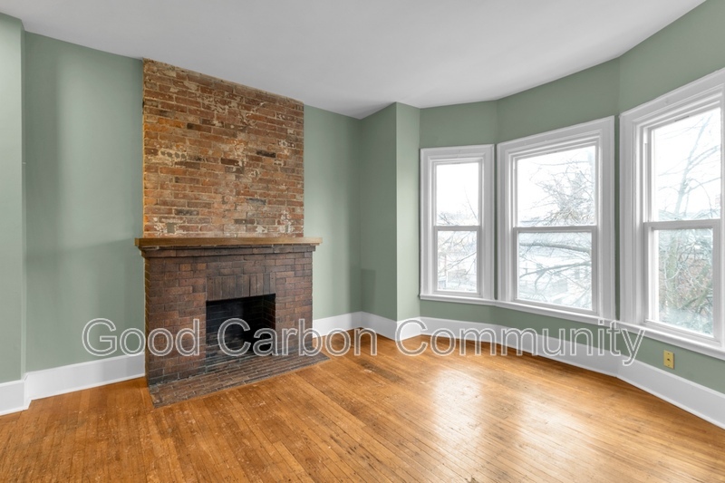 Buffalo Condo: 718 Ashland Ave