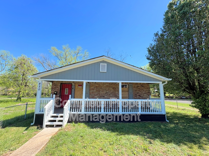 Birmingham House: 820 17th Street Ensley
