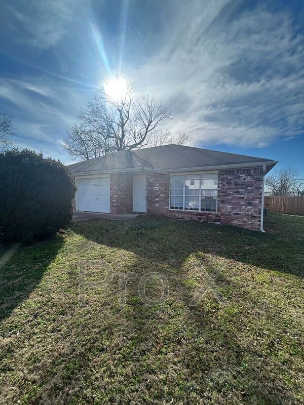 Bentonville Condo: 1403 Camellia Dr. A & B