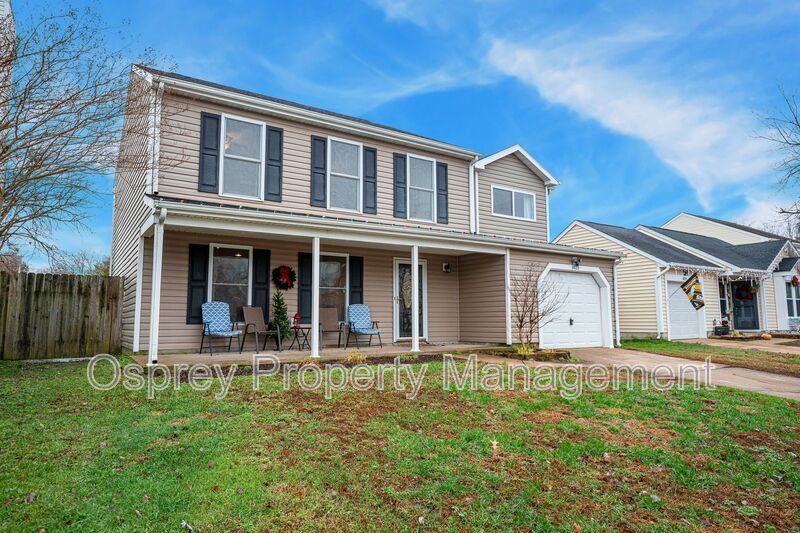 Spacious 4 Bedroom 3 Bath Home  - Photo 1