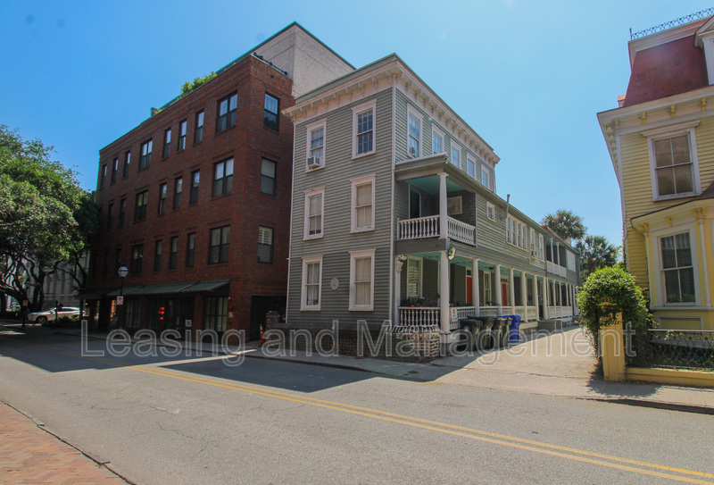 Charleston Condo: 25 George Street