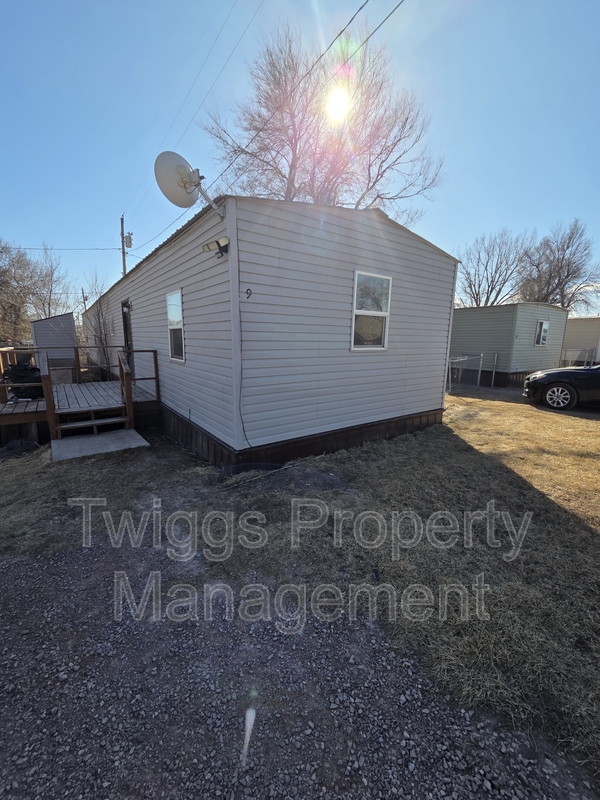 Box Elder House: 107 Gumbo Drive