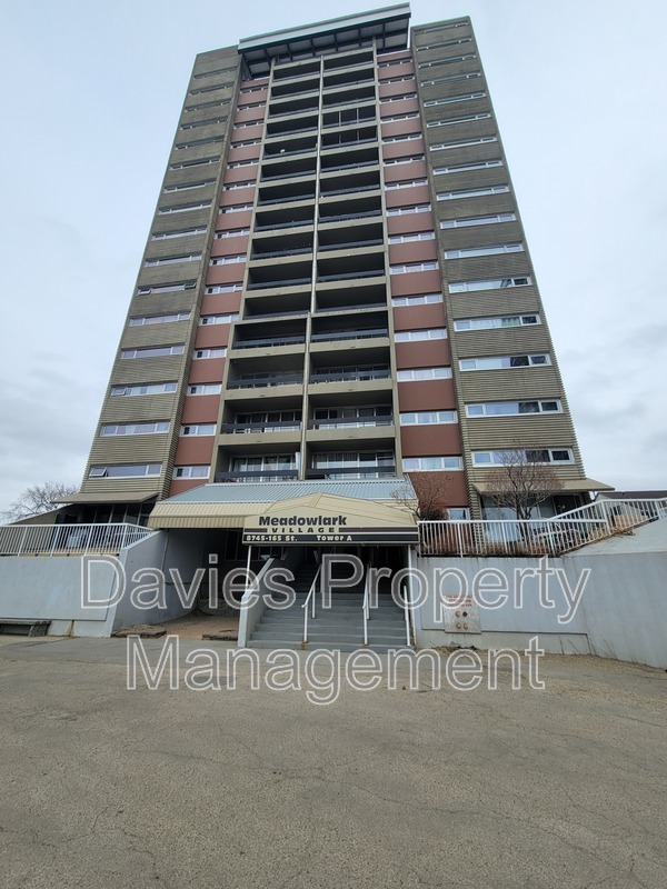 Edmonton Condo: 8745 165 Street NW Tower A
