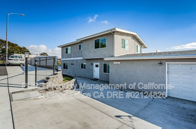 San Diego House: 2709 Elm Ave
