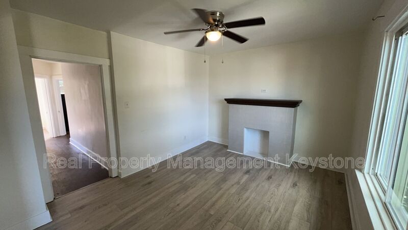 Homestead Condo: 122 E. 16th Ave