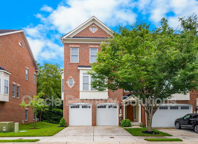 Laurel Townhome: 9701 Mossy Bark Lane