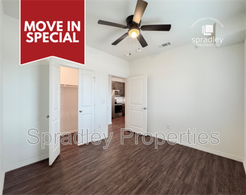 Belton Condo: 1124 W Ave O