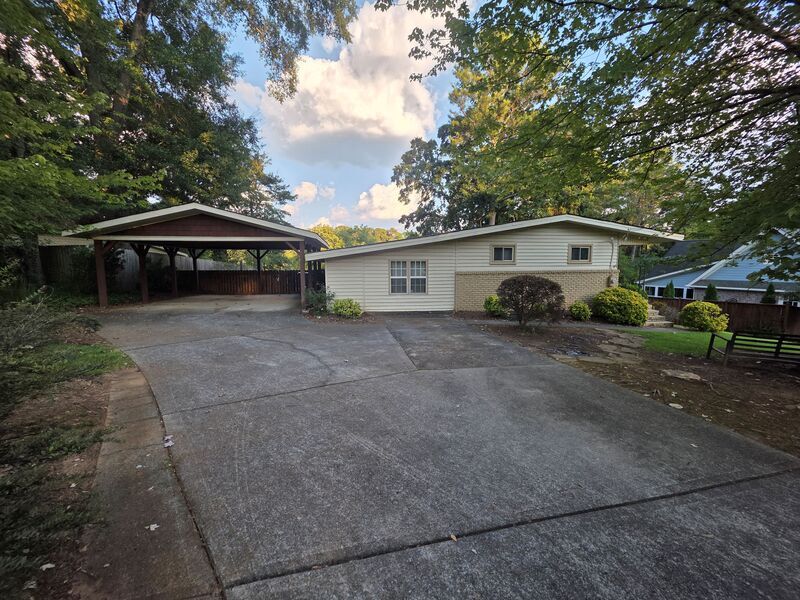 Smyrna House: 3659 Ashwood Drive