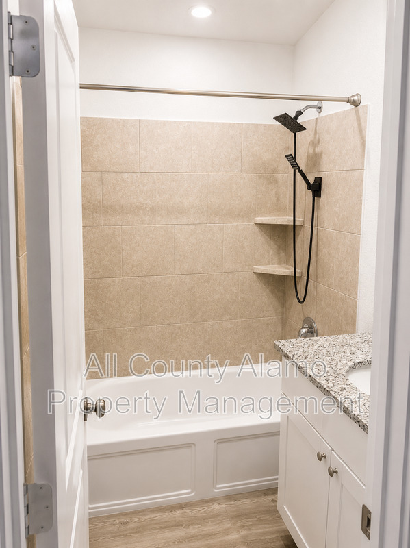 Main Rental Photo 24
