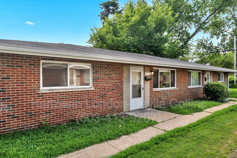 Saint Ann House: 11278 Liana Lane