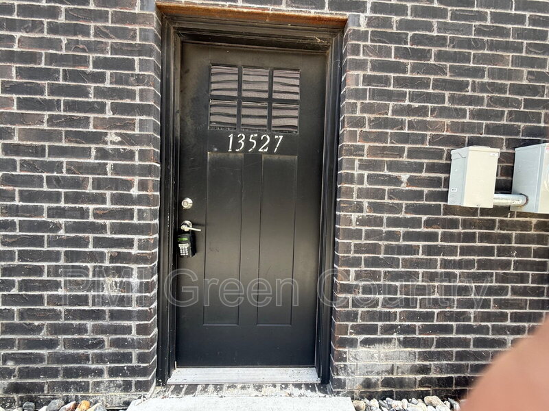 Bixby Townhome: 13527 South Mingo Road