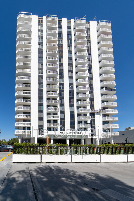 Orlando Condo: 400 East Colonial Drive