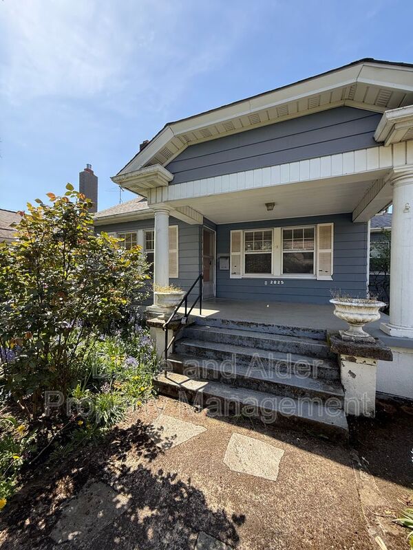 Portland House: 2825 NE 27th Ave
