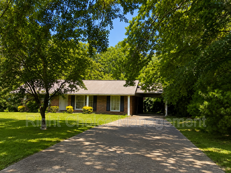 Columbus House: 5019 Burbank St