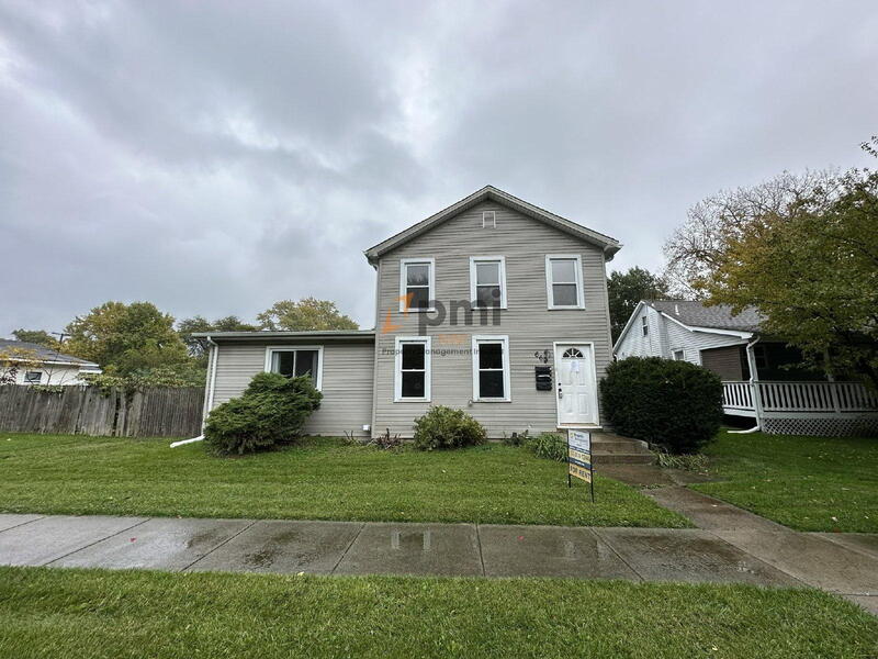 Hobart Condo: 669 Lake St