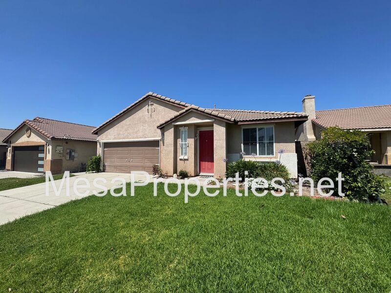 Fontana House: 7648 Newberry Ln