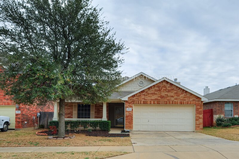 Fort Worth House: 2709 Gardendale Drive