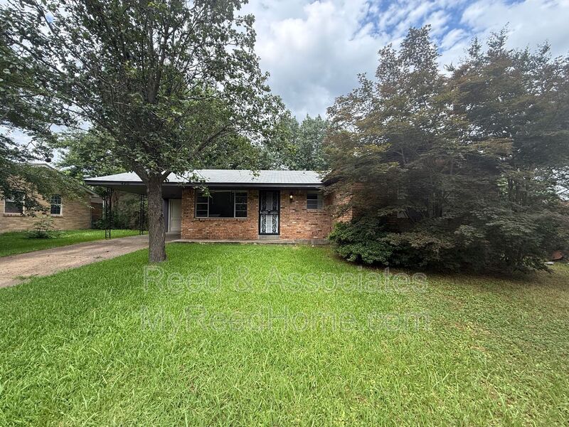 Memphis House: 4210 Kerwin Drive