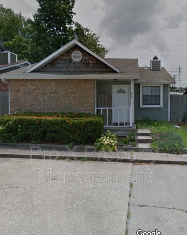 Request a Viewing for 722 W 31st Terrace Tenant Turner