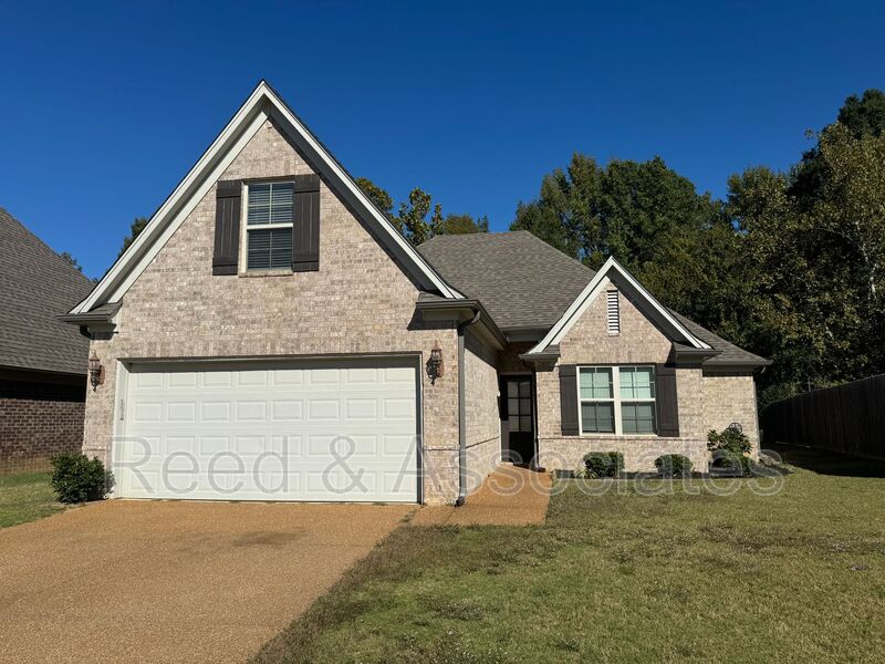 Southaven House: 1369 Switzer Dr