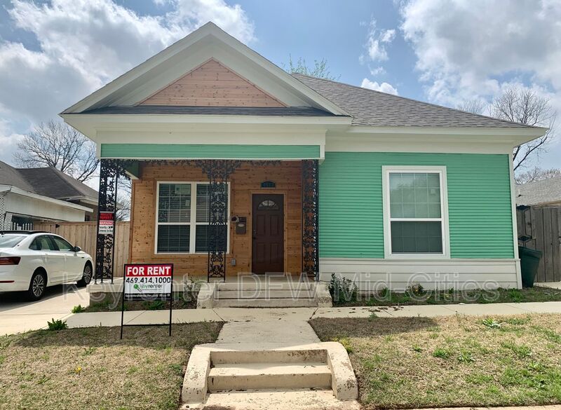 Dallas House: 1512 West 12th Street