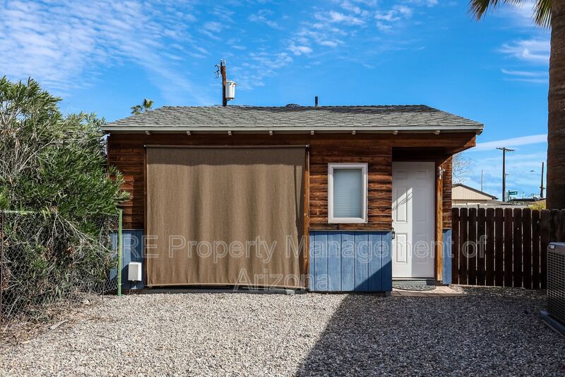 Phoenix Condo: 2925 N 15th Dr