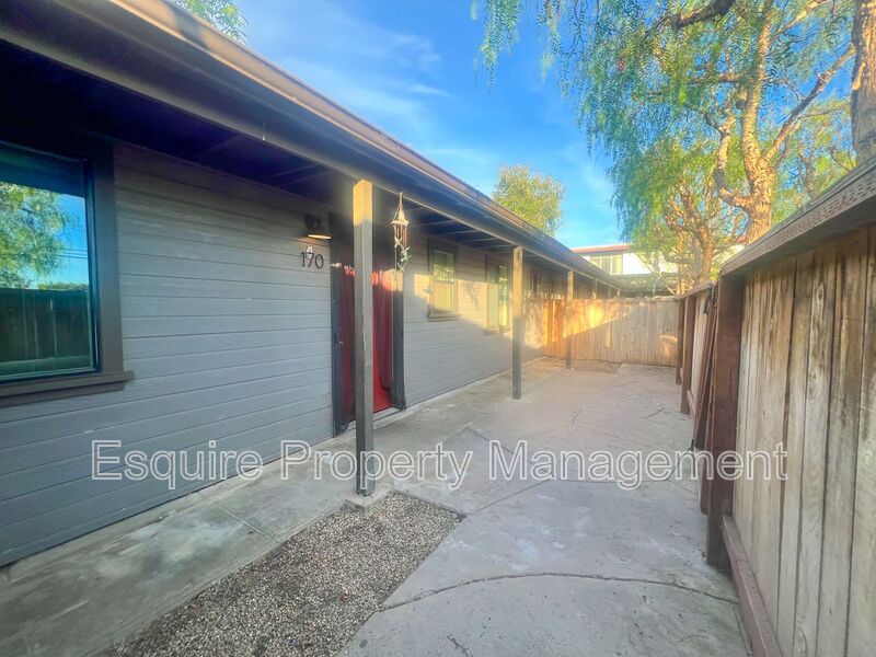 OXNARD Condo: 309 HILL