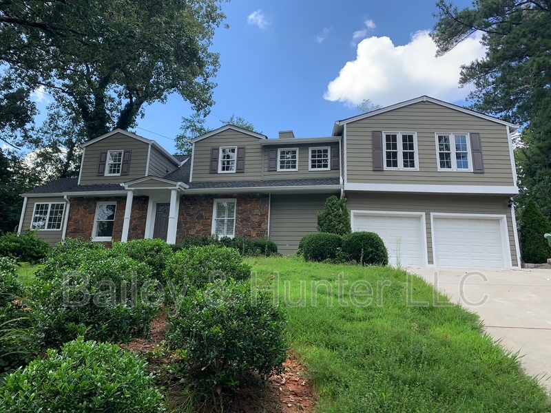 Atlanta House: 610 Darlington Road NE