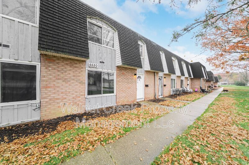 Lorain Condo: 5520 Beavercrest Dr