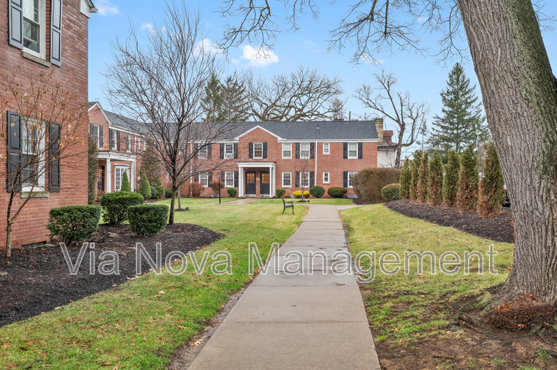 Sewickley Condo: 836 Thorn Street - 1
