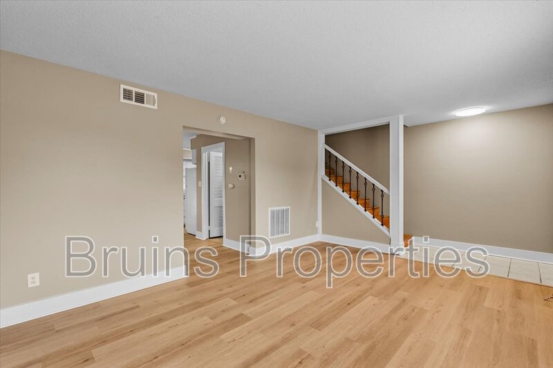 High Point House: 1825 Johnson Street