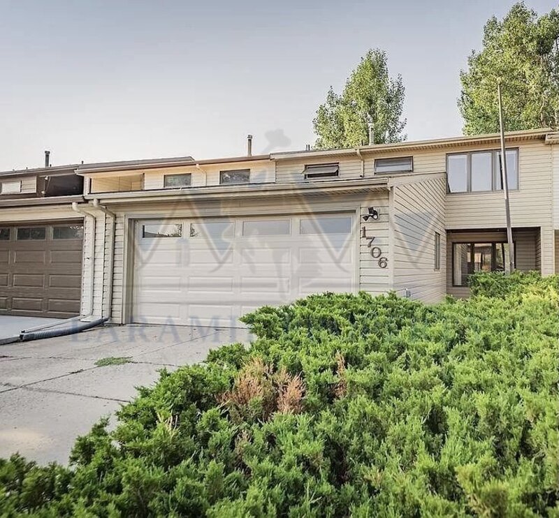 Laramie House: 1706 Palmer Dr