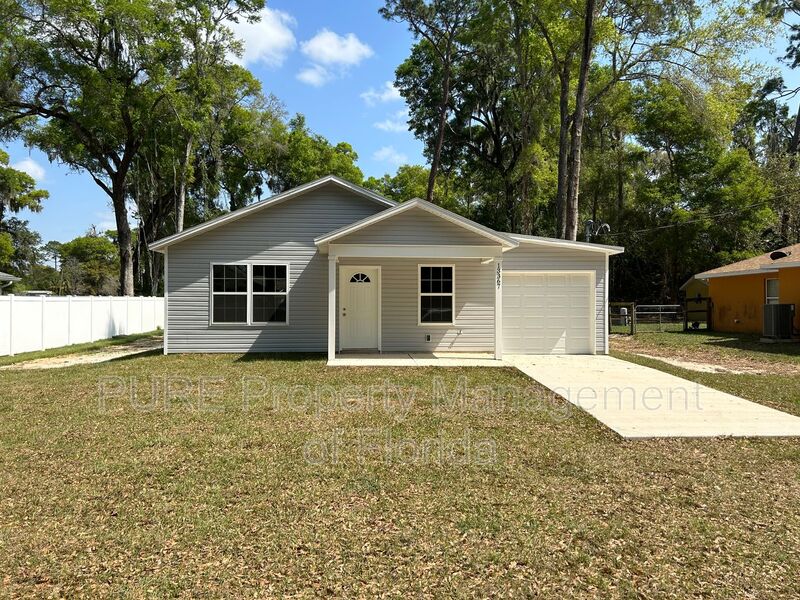 Belleview House: 13367 SE 38th Court