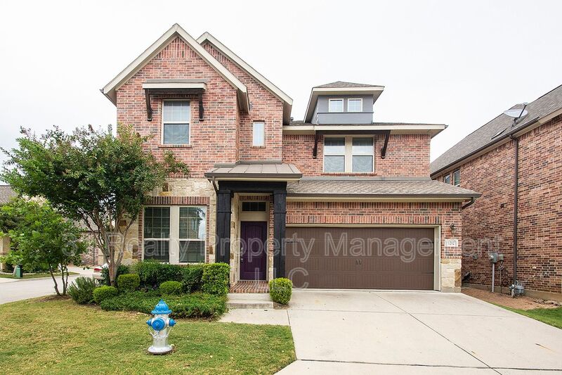 Richardson House: 1212 Naples Dr