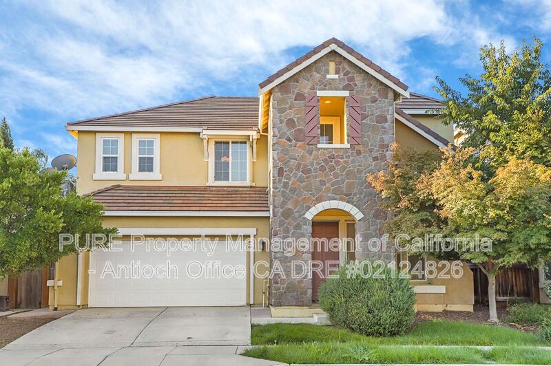 Brentwood House: 2446 Mojave Drive