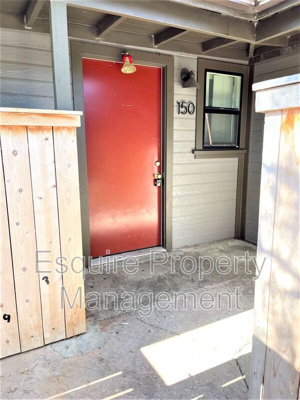 OXNARD Condo: 309 HILL ST