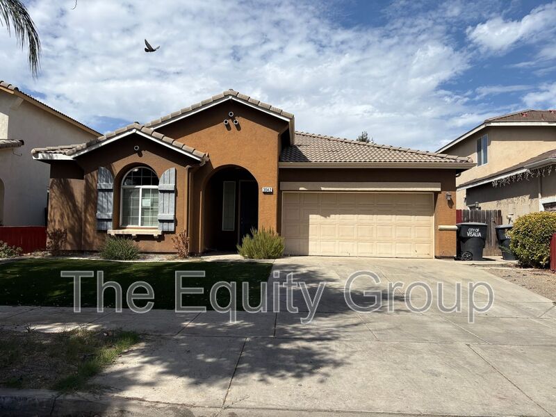 Visalia House: 3042 West Delta Avenue