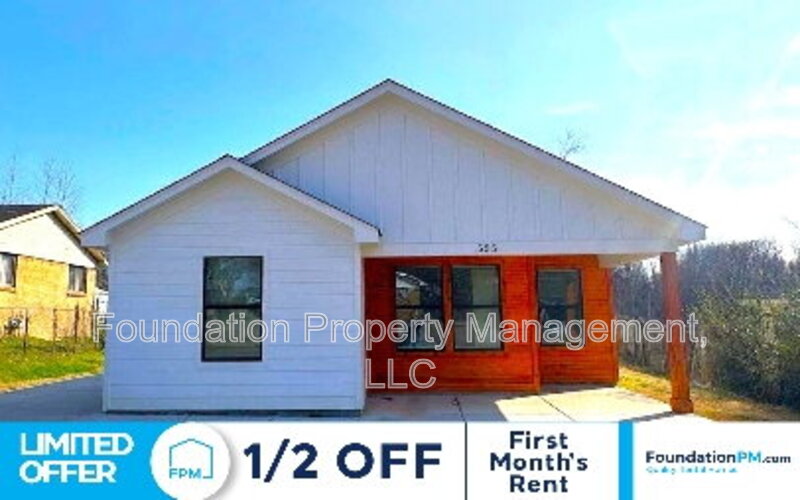 Memphis House: 555 Monteagle Drive
