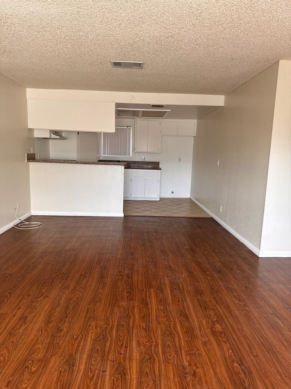 Apple Valley Condo: 21601 Powhatan Rd