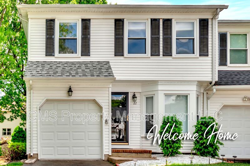 Middlesex Townhome: 22 Hickory Ct