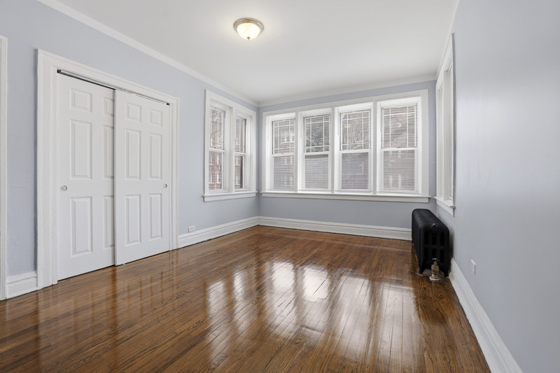 Chicago Condo: 7816 South Cornell Avenue - 7820-#3W