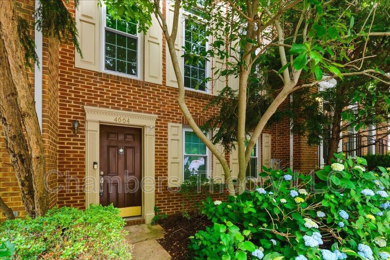 Alexandria House: 4664 Kirkland Pl