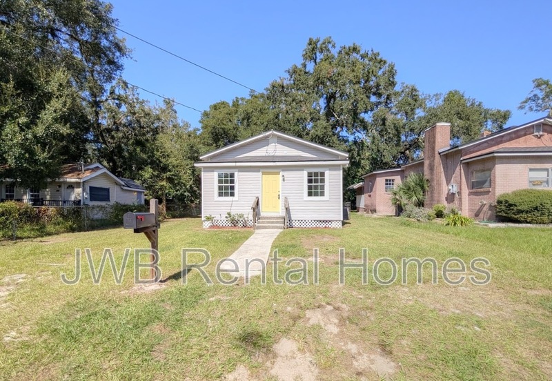 Jacksonville House: 1741 Callahan St