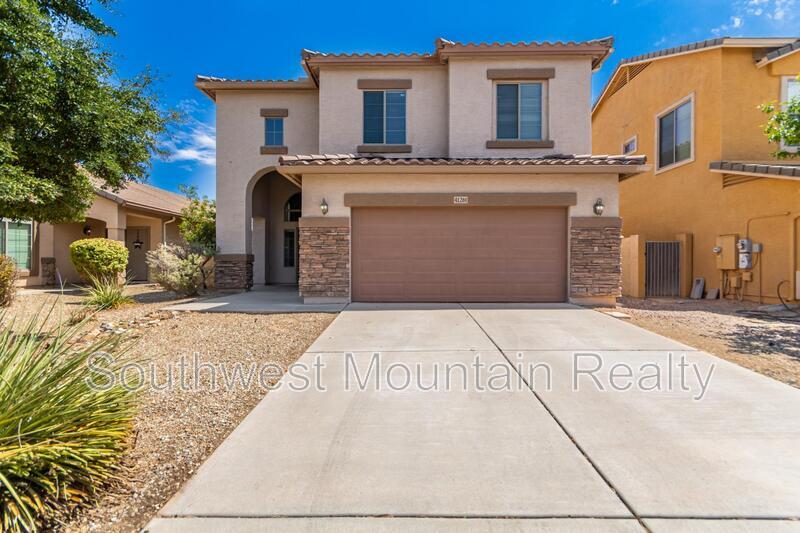Maricopa House: 41261 W Laramie Rd