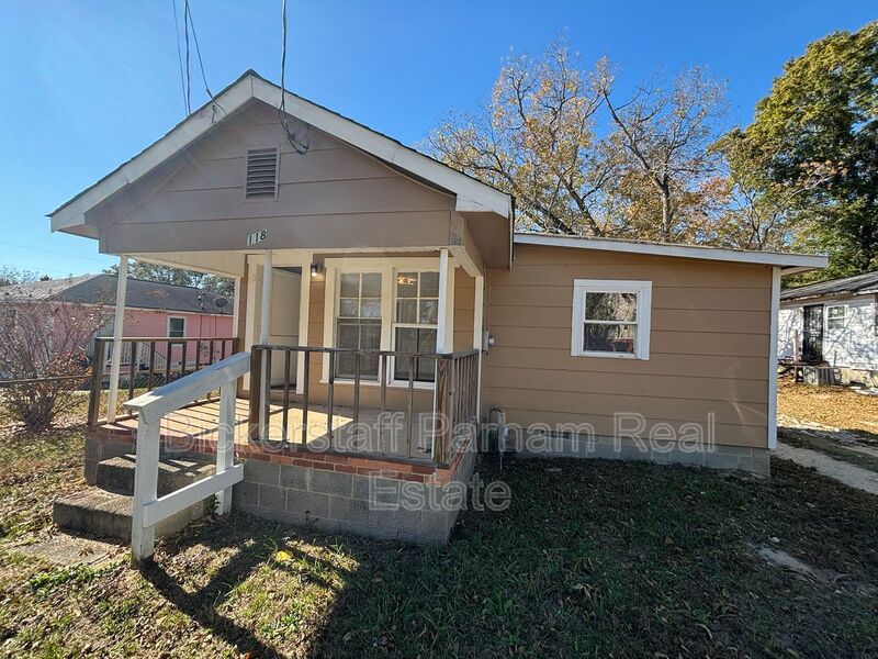 Phenix City House: 118 13th Avenue
